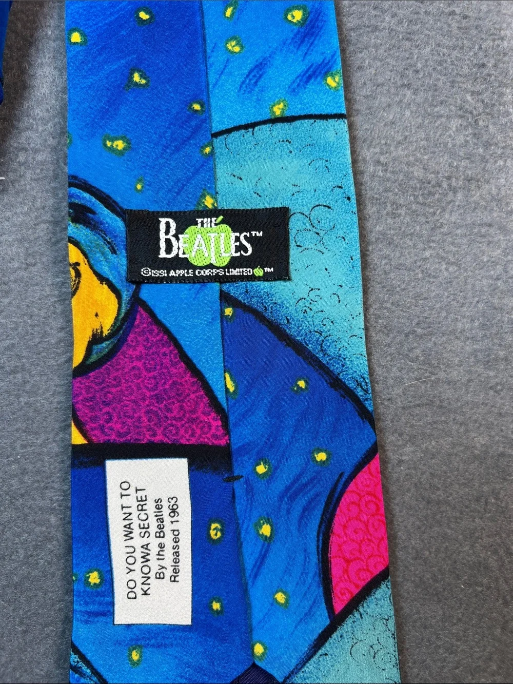 The Beatles Blue & Yellow Illustrated Couples Silk Tie